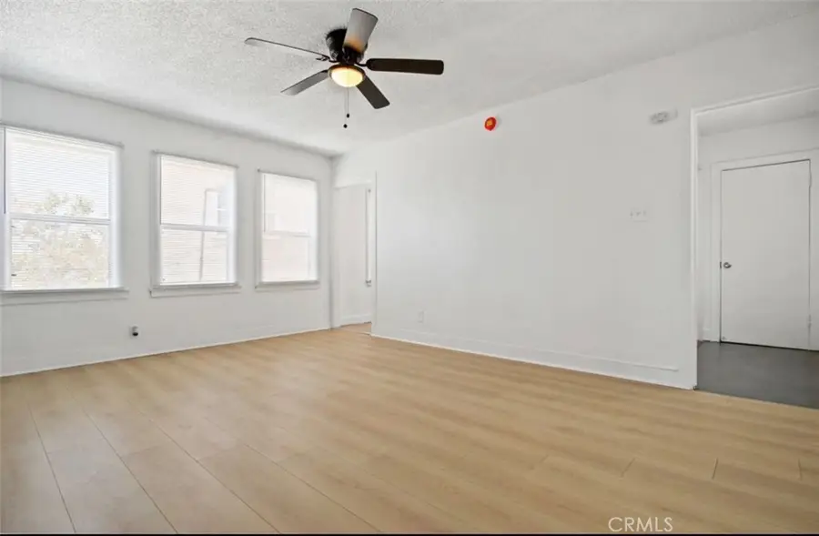 2116 S Palm Grove Ave, Los Angeles, CA 90016 - Image #3