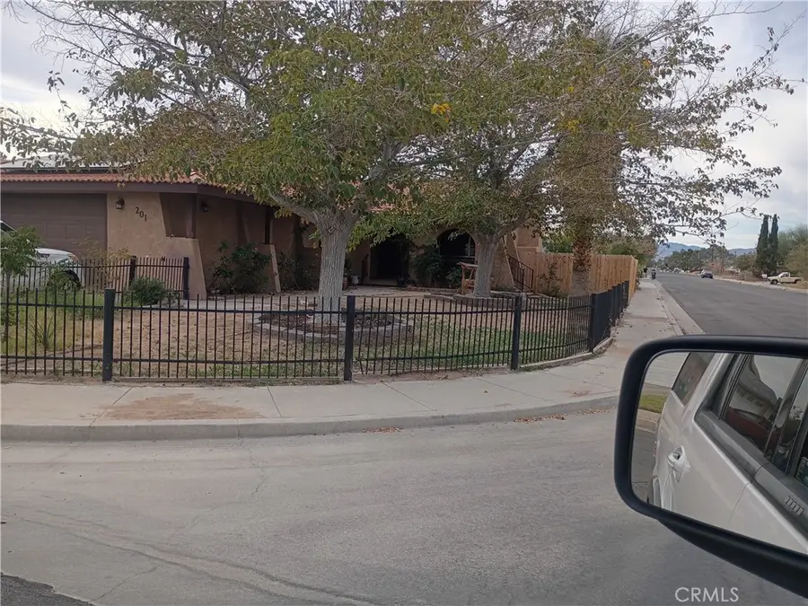 201 S Greenlawn Street, Ridgecrest, CA 93555 - Image #3