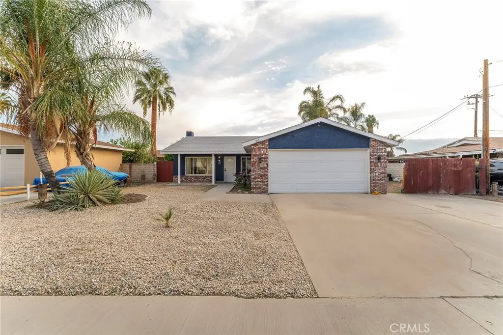 261 W Whittier, Hemet, CA 92543 - #1