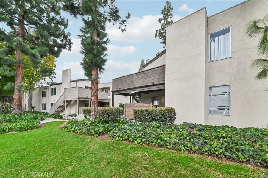 1430 Cabrillo Park #B, Santa Ana, CA 92701 - Image #2