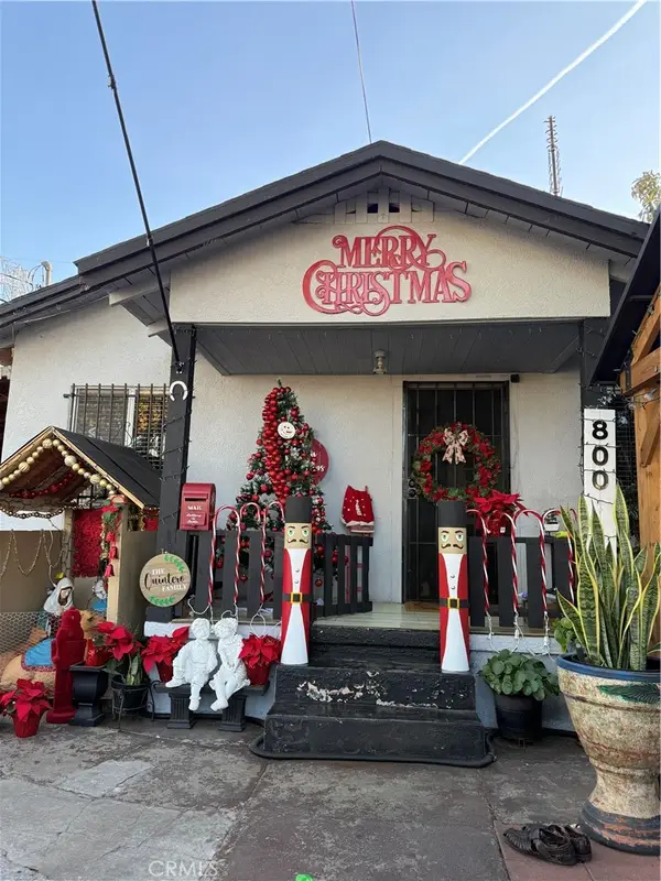 800 W 97th, Los Angeles, CA 90044