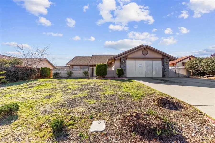 13511 Mountain Drive, Hesperia, CA 92344 - Image #3