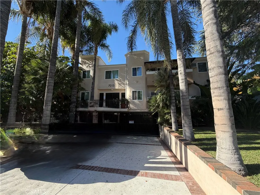 7013 Haskell, Van Nuys, CA 91406 - #1