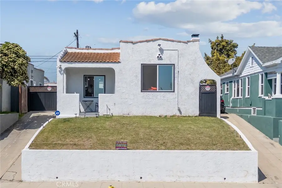 7037 Cimarron Street, Los Angeles, CA 90047 - #3