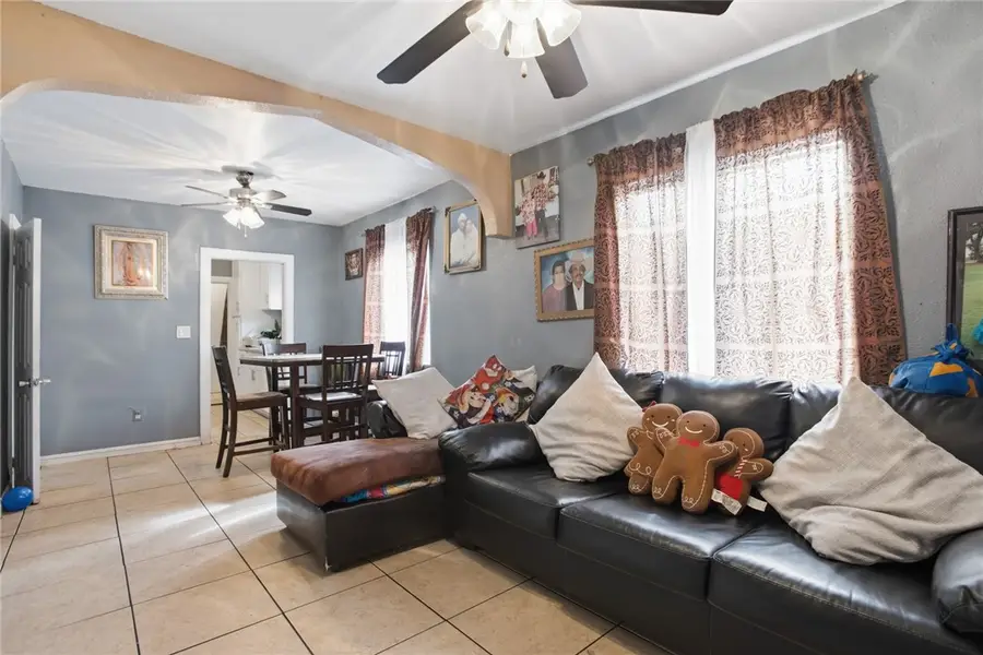 9318 Hooper Ave, Los Angeles, CA 90002 - #2