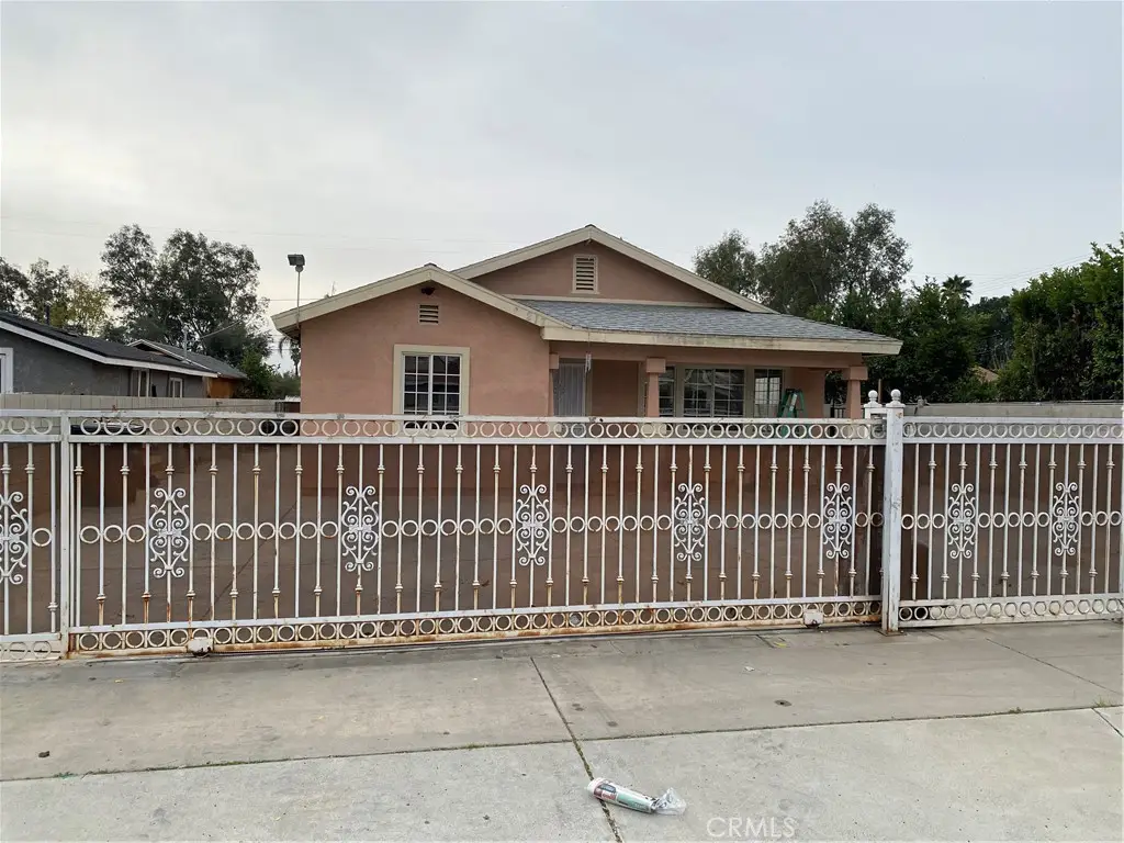 217 E 5th, Perris, CA 92570 - #1