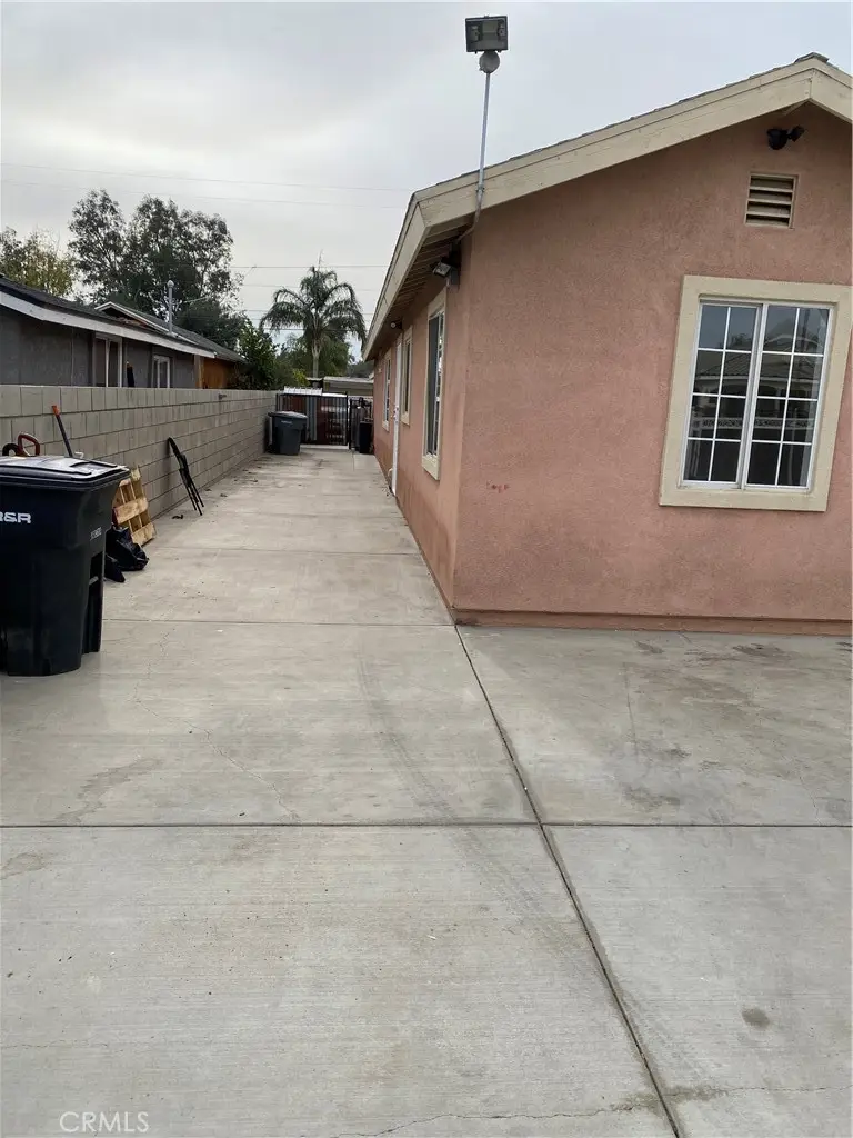 217 E 5th, Perris, CA 92570 - #3