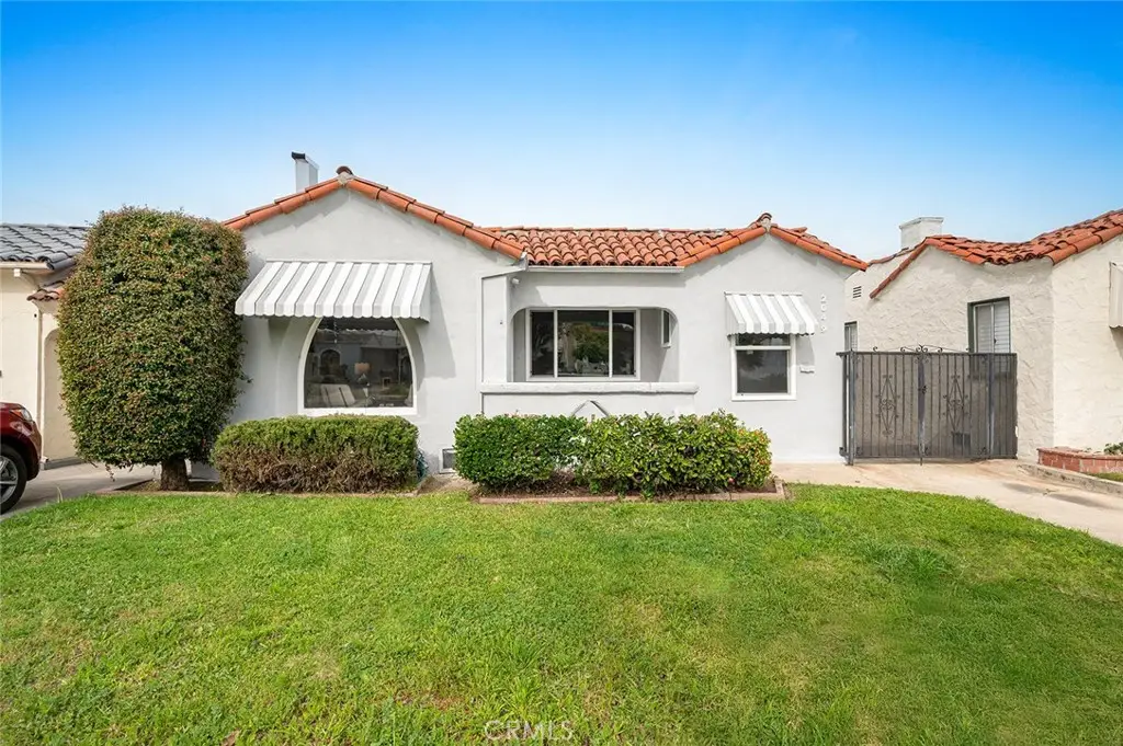 2049 W 71st Street, Los Angeles, CA 90047 - #1