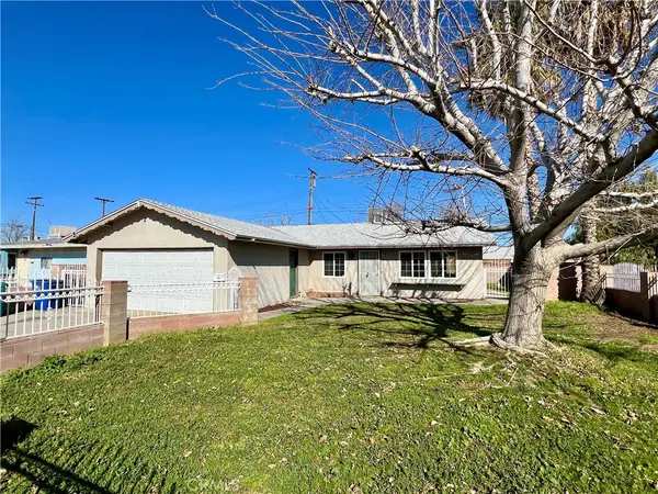 2111 E Avenue Q1, Palmdale, CA 93550