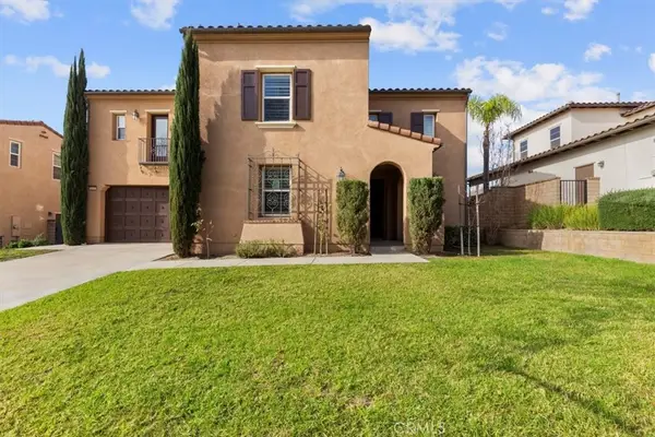 4332 Cantada, Corona, CA 92883