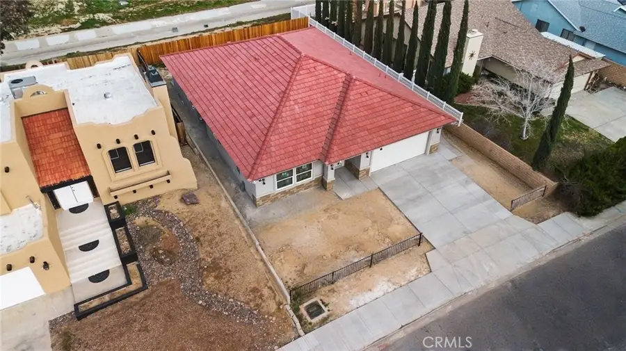 15688 Kingswood, Victorville, CA 92392 - #3