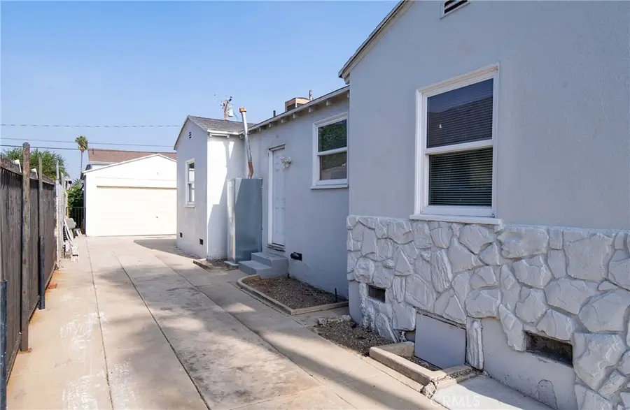 1241 W 89th St, Los Angeles, CA 90044 - #3