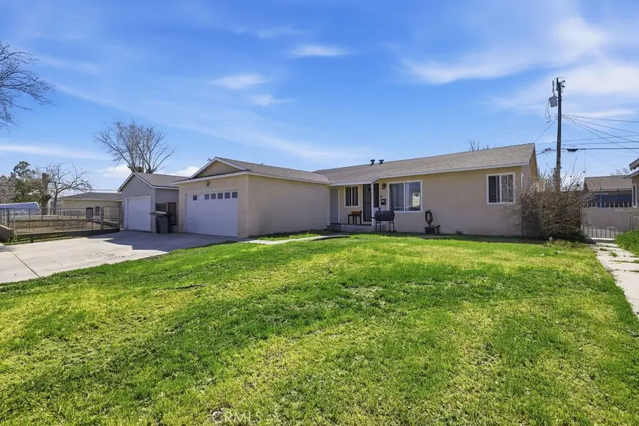 1020 W Avenue J6, Lancaster, CA 93534 - #2