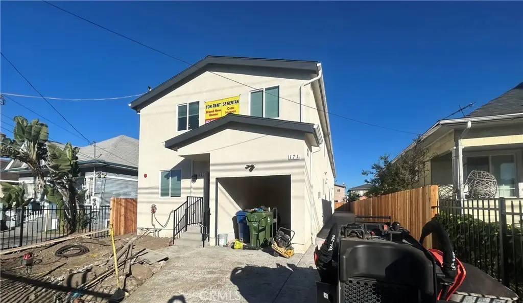 173 171 W 40th, Los Angeles, CA 90037 - #1