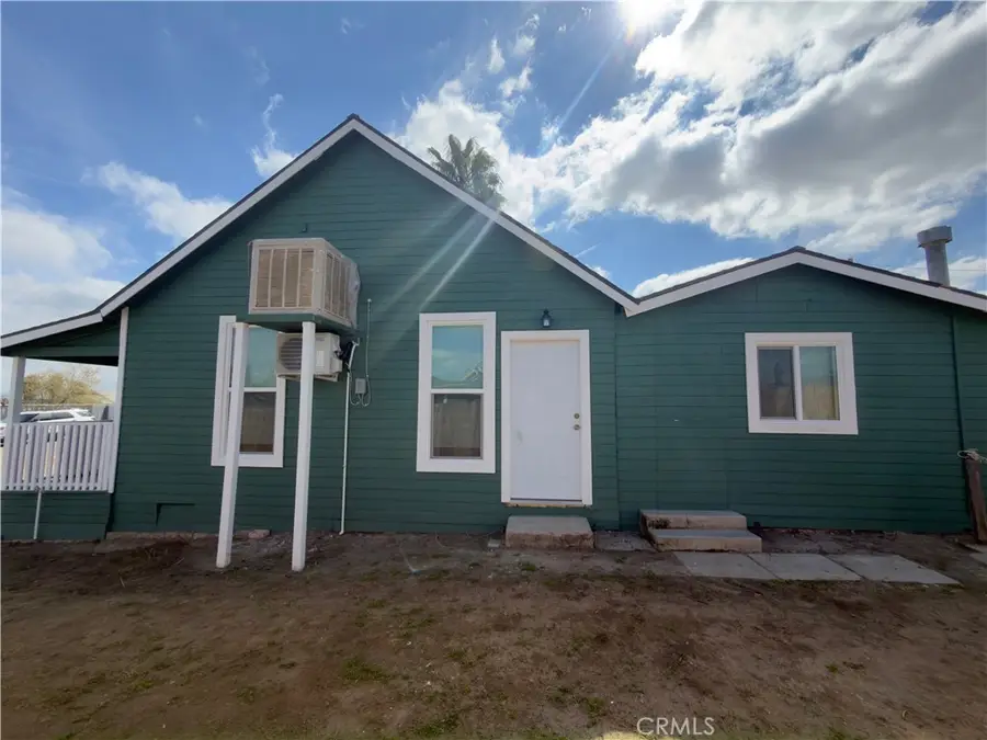 215 Naylor, Taft, CA 93268 - #2