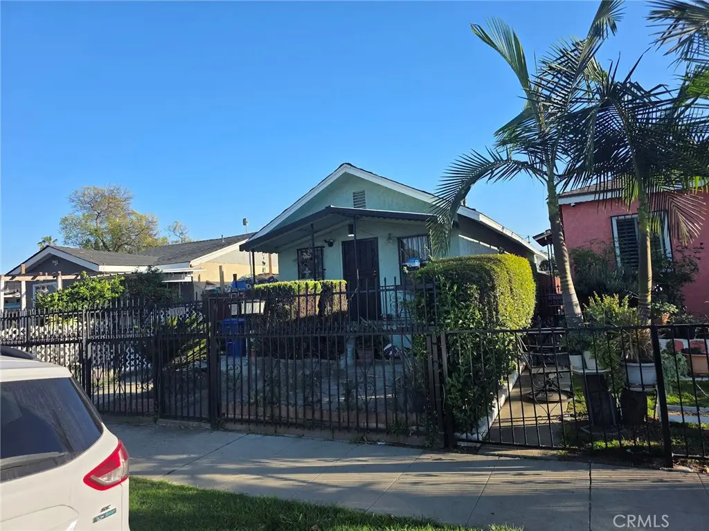 1104 E 102nd, Los Angeles, CA 90002 - #1