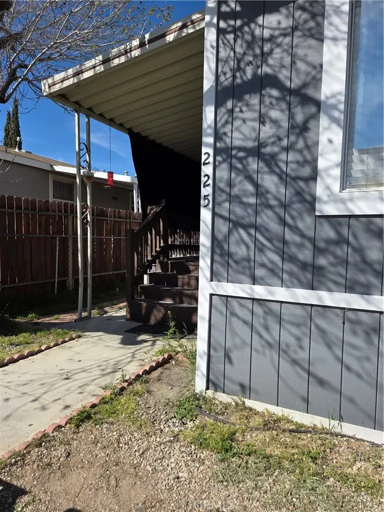 1301 E Avenue I Spc 225, Lancaster, CA 93535 - #2