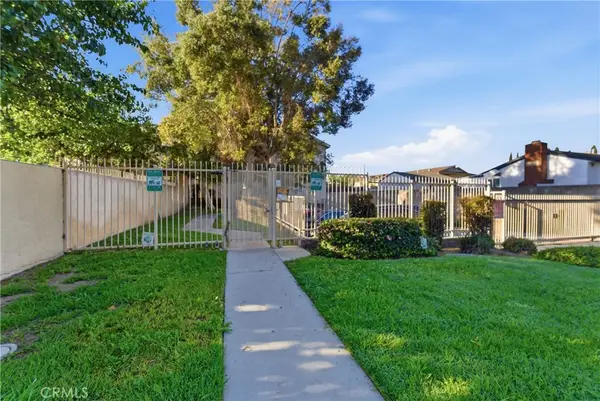 9200 Palm Street #6, Bellflower, CA 90706