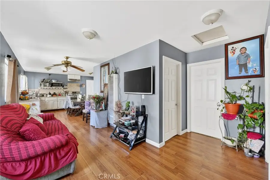 750 E 48th, Los Angeles, CA 90011 - #2