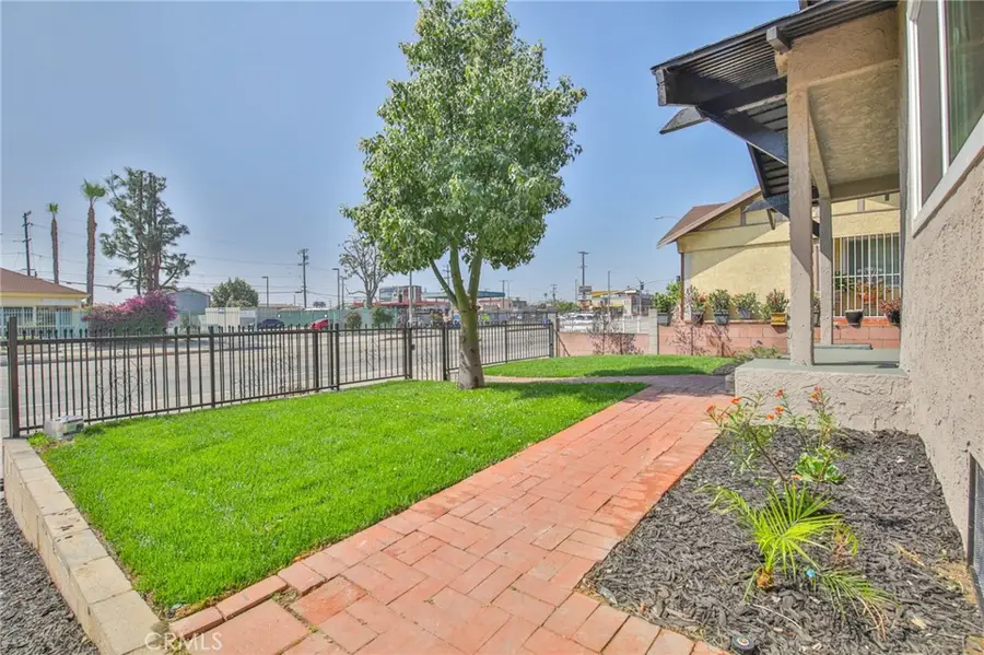 1331 W Manchester, Los Angeles, CA 90044 - #3