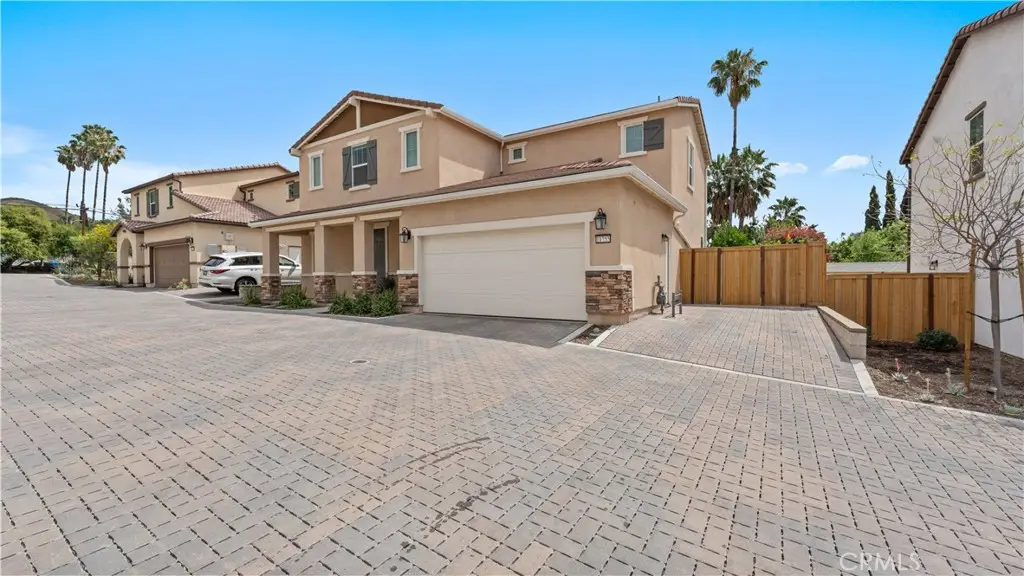 11755 Fenton, Sylmar, CA 91342 - #1