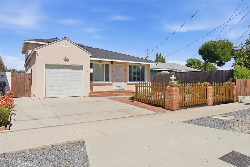 550 W Upland, San Pedro, CA 90731 - #1