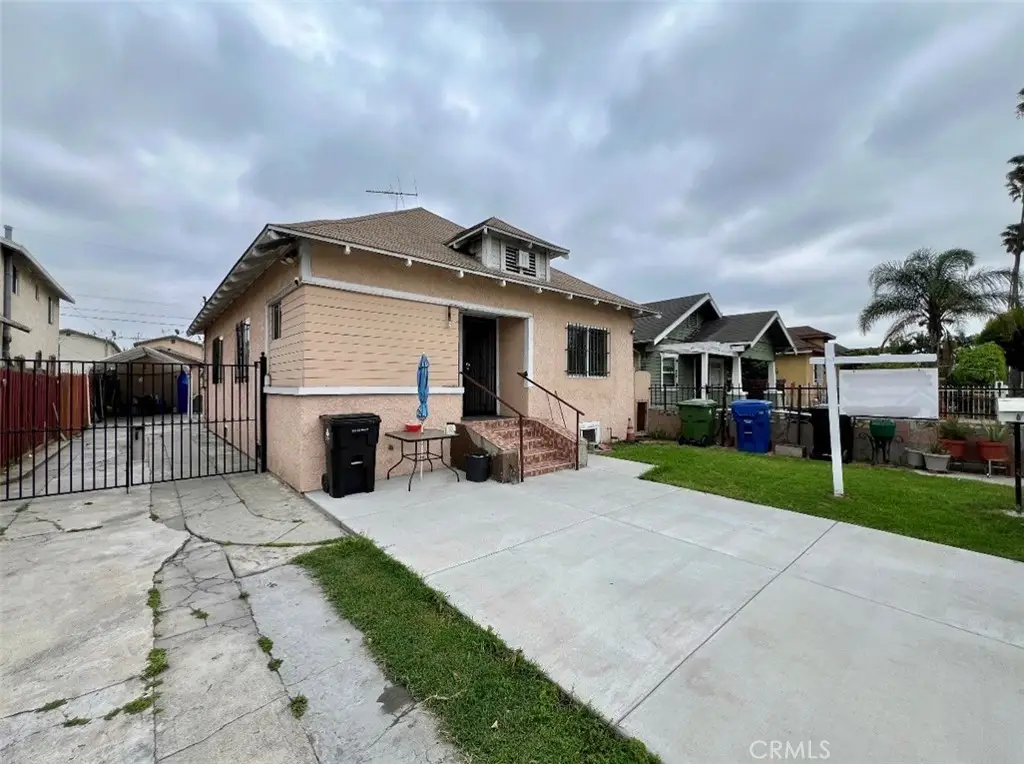 5852 S Olive Street, Los Angeles, CA 90003 - #1