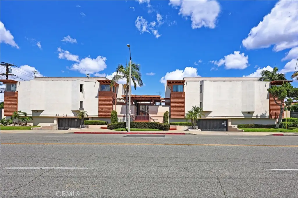 7033 Stewart And Gray, Downey, CA 90241 - #1
