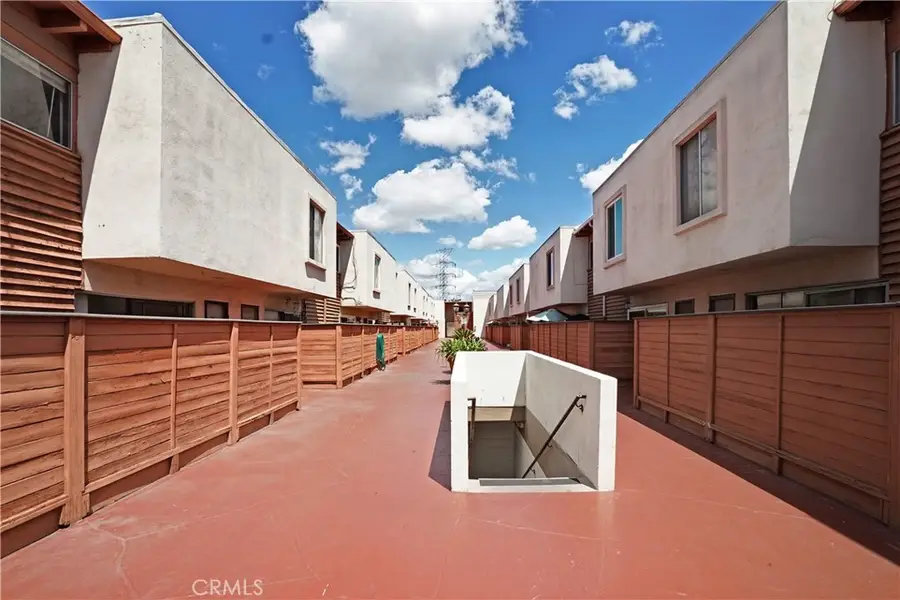 7033 Stewart And Gray, Downey, CA 90241 - #3