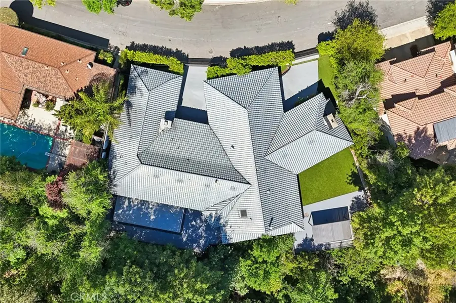 4900 Queen Victoria, Woodland Hills, CA 91364 - #2