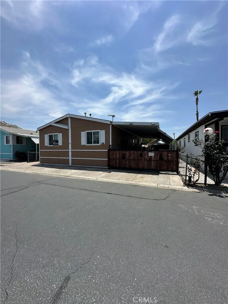 3825 Crestmore Rd. #414, Riverside, CA 92509 - #2