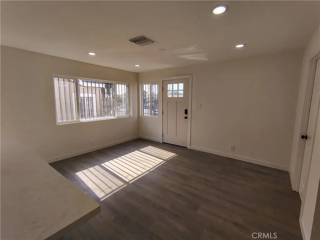 231 E Century, Los Angeles, CA 90003 - #1