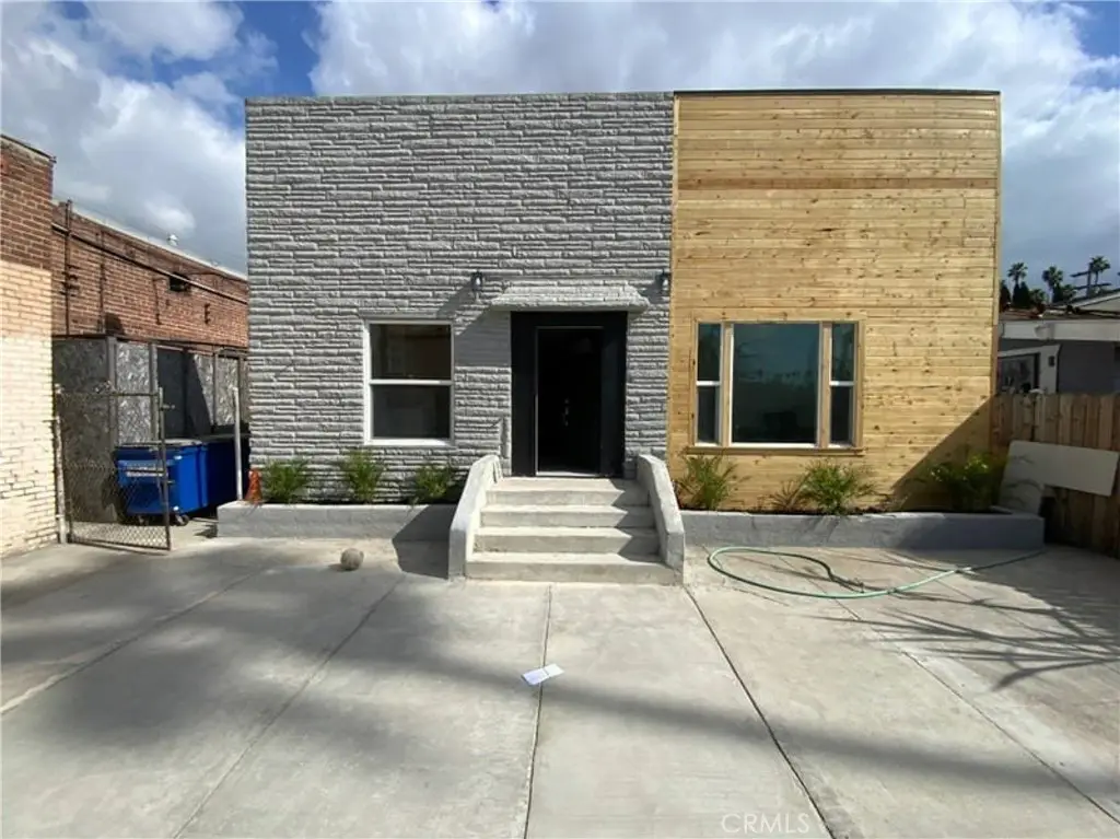 4804 S Van Ness, Los Angeles, CA 90062 - #1