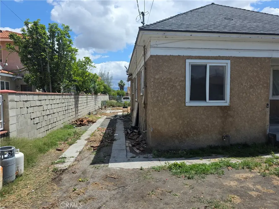 739 Perris, San Bernardino, CA 92411 - #3