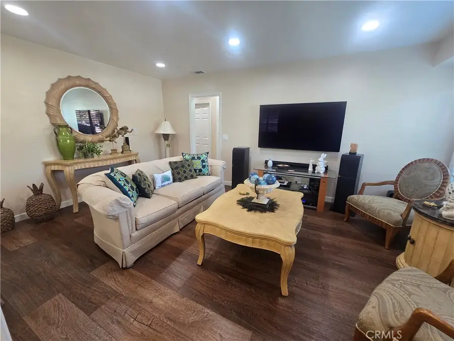 10613 Shellyfield, Downey, CA 90241 - #2