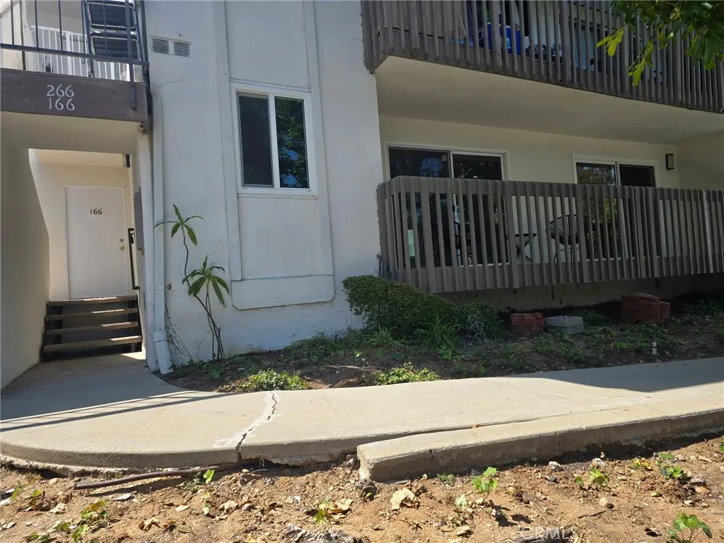 1661 Neil Armstrong #166, Montebello, CA 90640 - #1