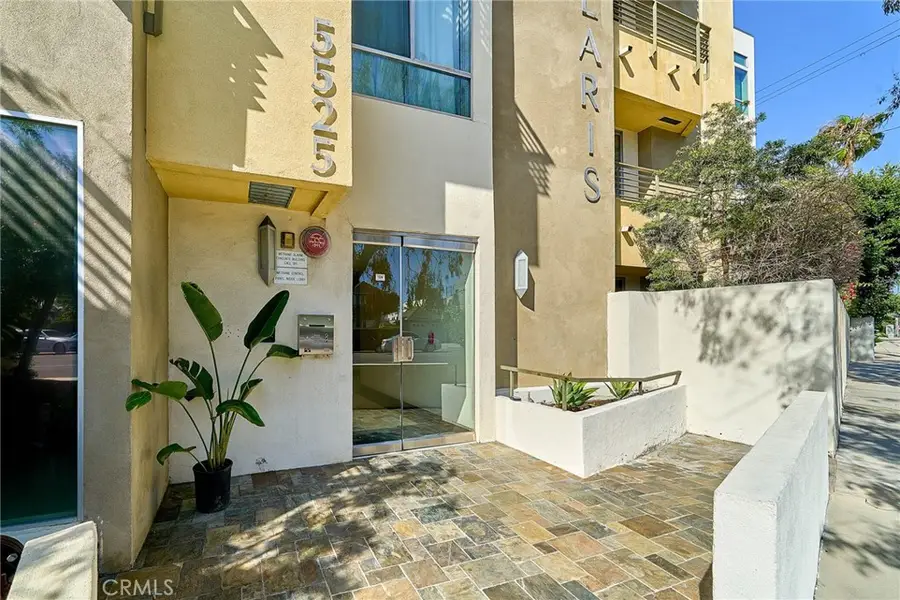 5525 W Olympic Boulevard #202, Los Angeles, CA 90036 - #3