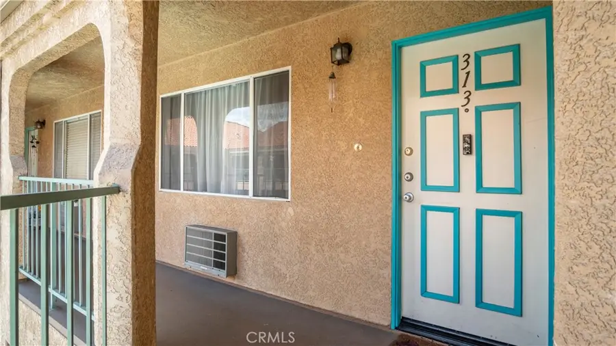 6100 Rugby Ave #313, Huntington Park, CA 90255 - #3