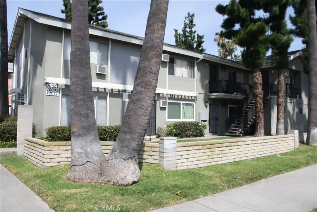 10011 Sepulveda, San Fernando, CA 91345 - #1