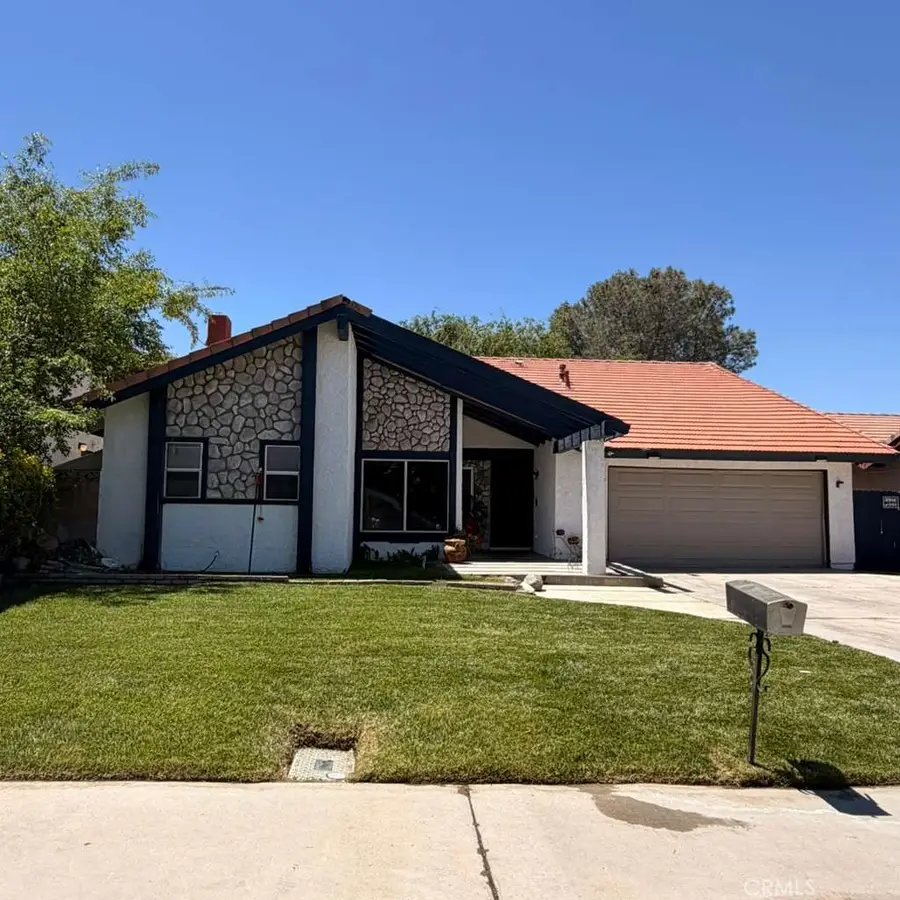 44117 Sancroft Avenue E, Lancaster, CA 93535 - #3
