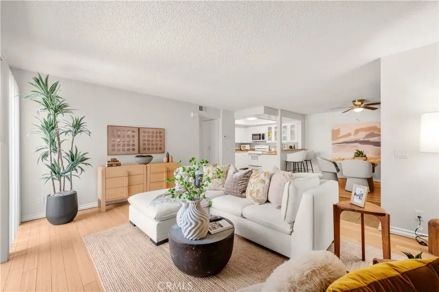 1919 E Beverly #205, Long Beach, CA 90802 - #3
