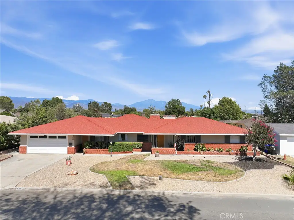 933 N Pine, Rialto, CA 92376 - #1
