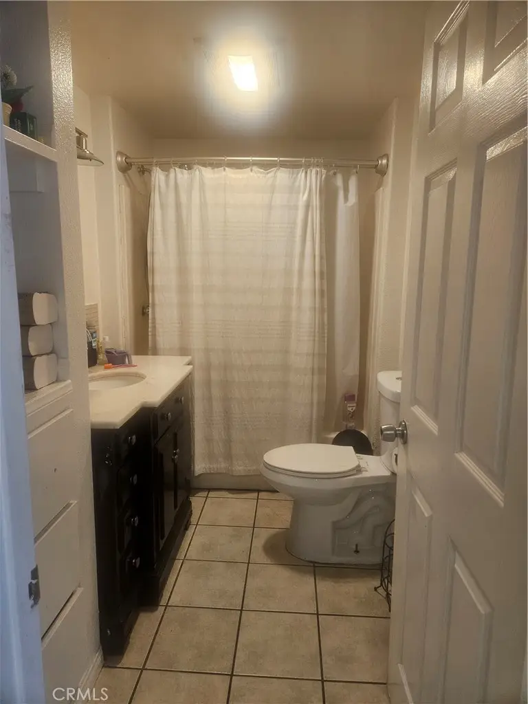 4921 W 104th St, Inglewood, CA 90304 - #3