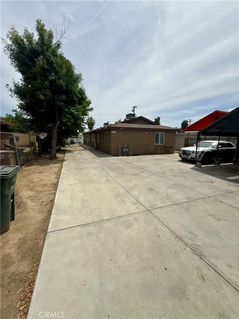 2207 Monterey, Bakersfield, CA 93306 - #2
