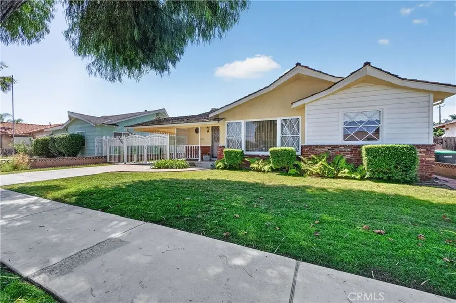 9470 9472 Foster, Bellflower, CA 90706 - #3