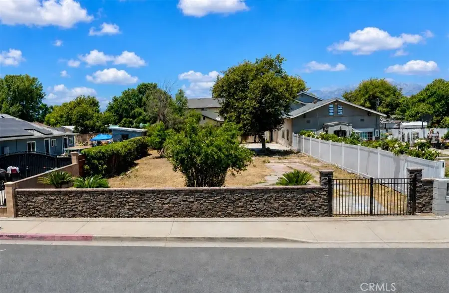 949 W Grand Ave, Pomona, CA 91766 - #2