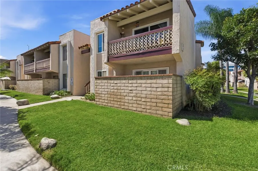 700 W La Veta #C7, Orange, CA 92868 - #2
