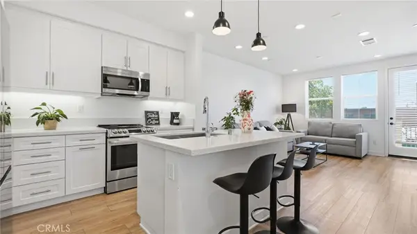 2560 Valentina, Commerce, CA 90040