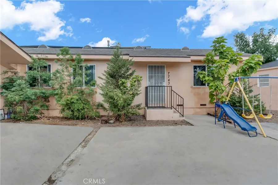 7745 Radford, North Hollywood, CA 91605 - #2