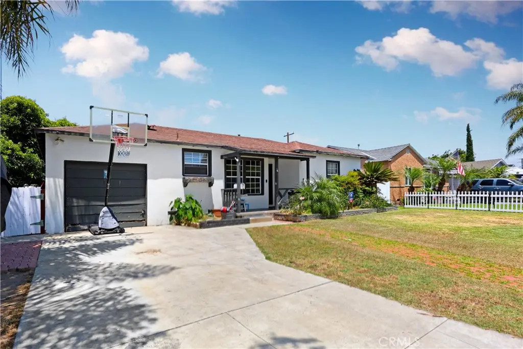 9049 Lemoran Avenue, Downey, CA 90240 - #1